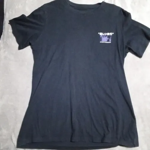 Camisa Preta Com Estampa de Anime. (Preço Negociável).