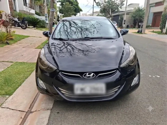 Hyundai Elantra GLS 2.0 16V Flex Aut. 2014