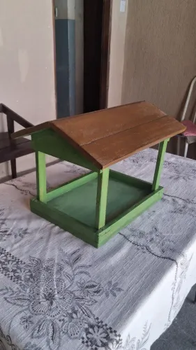 Comedouro pra aves