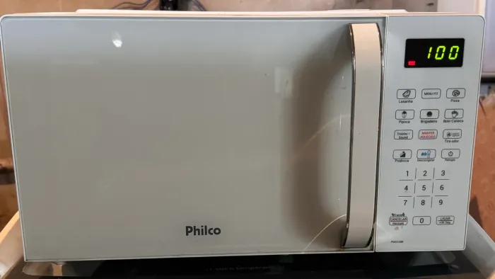 Micro ondas semi novo