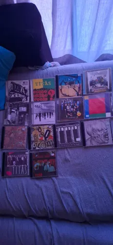 Cds TITÃS seminovos.