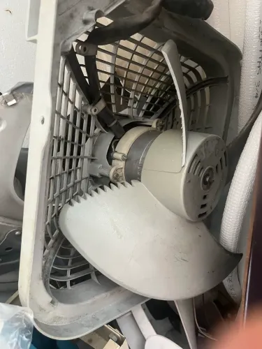 Motor ventilador condensadora ciclone Springer Mideia 12/18/24 Btus 