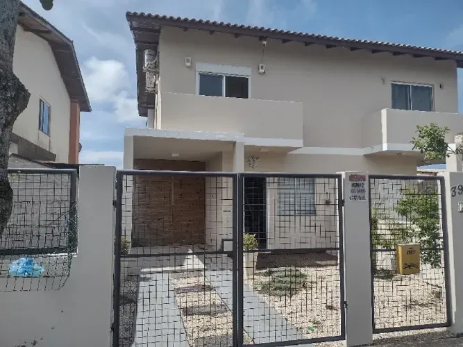 Alugo Sobrado 3 Quartos Rio  Vermelho Mobiliado Rua Asfaltada Sem Saída