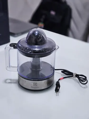 Espremedor de Frutas Electrolux Efficient