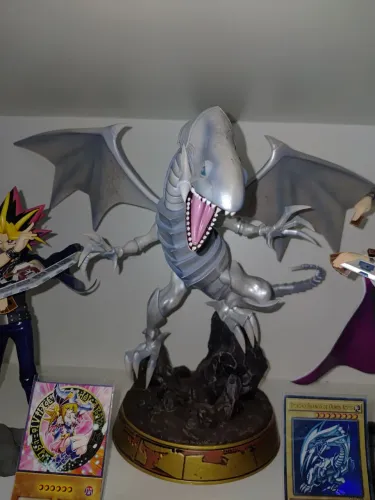 Action figure yu-gui-ho Dragão branco de olhos azuis