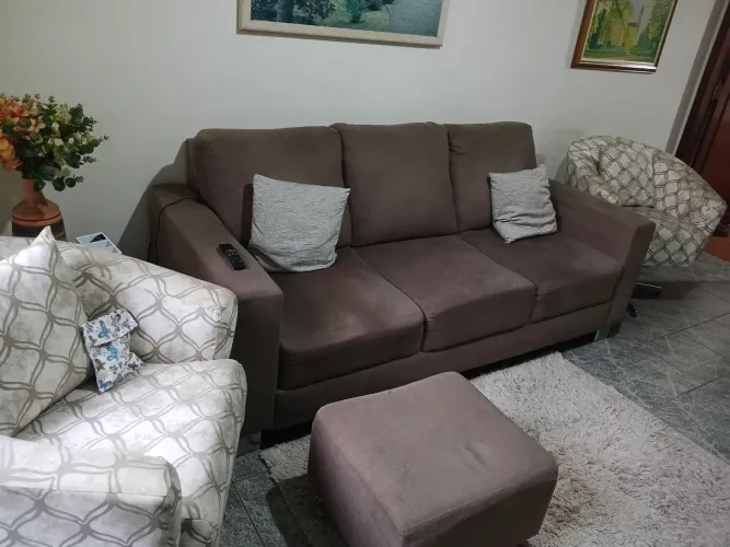 Sofá com poltronas