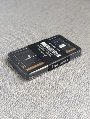 Nova e lacrada!!! Memória RAM 16gb DDR5 Risemode ZEUS 5200mhz para notebooks.