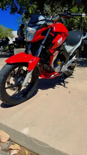 Vendo cb 300