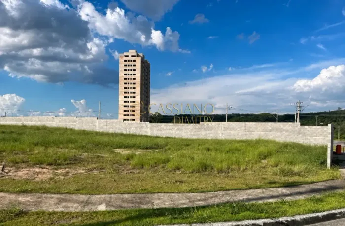 Terreno à venda de 750m² | Condomínio Recanto da Baronesa - Jardim Portugal | São José dos