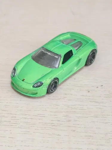 Hot Wheels Porsche Carrera GT
