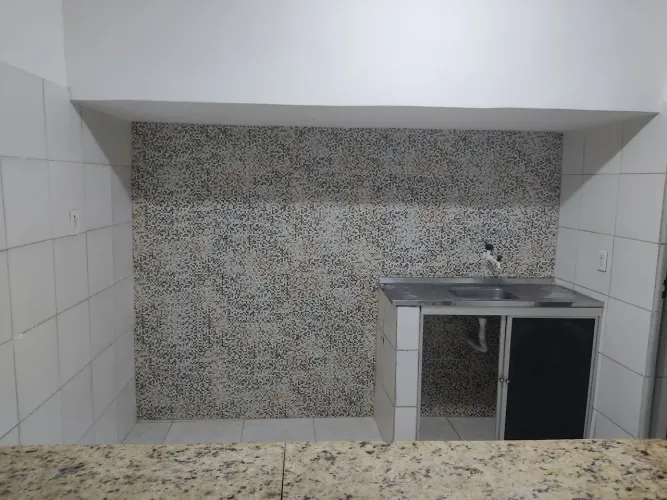 Aluga-se casa