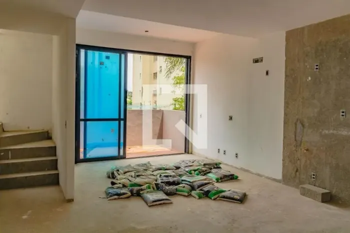 Casa à Venda - Vila Mascote, 2 Quartos, 146 m2