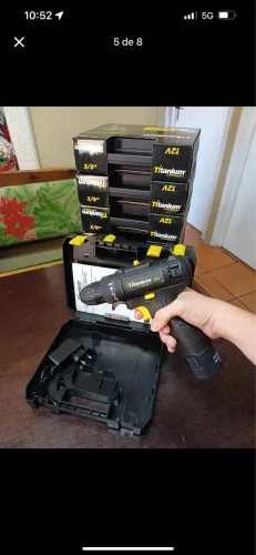 Parafusadeira Titanium S/Fio bivolt com Maleta+ Acessórios (Novo)