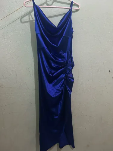 Vestido longo azul royal 