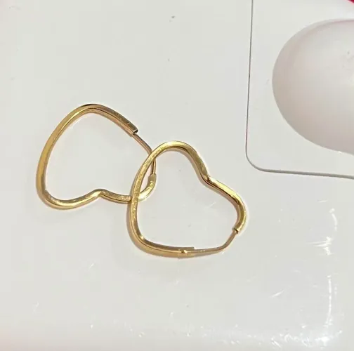 Vendo uma argola ouro, valor 350 reais