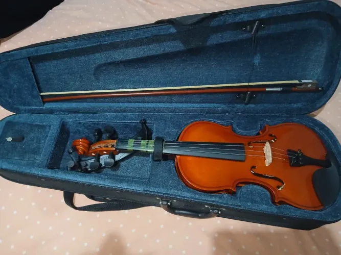 Violino da Vivace 4/4 sem Breu e com Espaleira