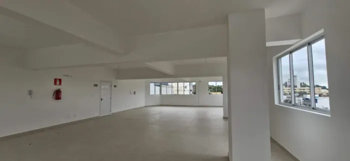 Sala disponível para locação no centro de Betim/MG