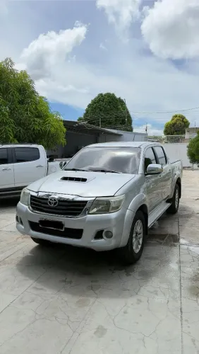 Toyota Hilux CD SRV D4-d 4X4 3.0 TDI Diesel AUT 2012