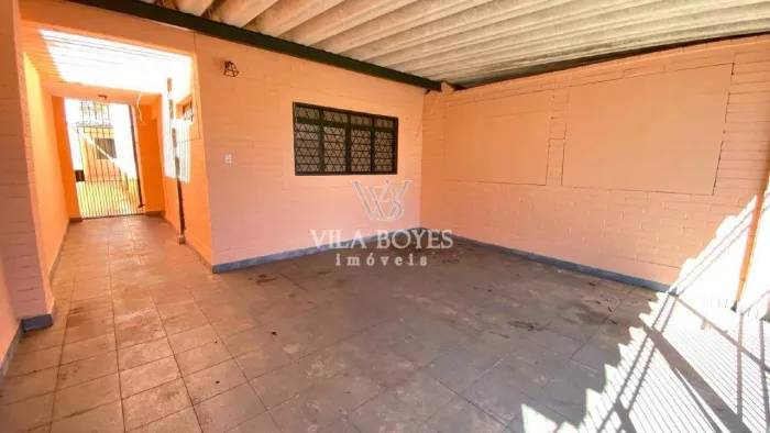 ÓTIMA CASA PARA LOCAÇÃO NA REGIÃO CENTRAL DE PIRACICABA/SP, COM 3 DORMITÓRIOS, SENDO 1 SUÍ