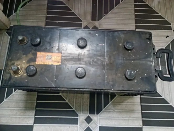 vendo uma bateri de 150anperes pegando normal valor400reais pra vender logo