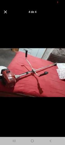 Máquina de roçar semi nova