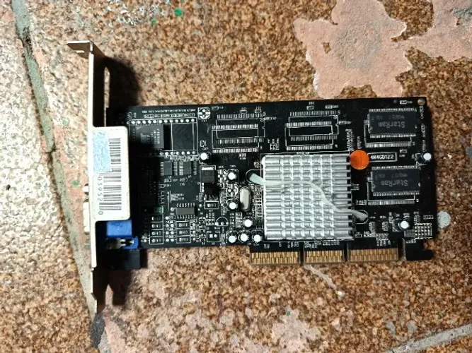 Placa de video ATI Rage 128 Pro AGP