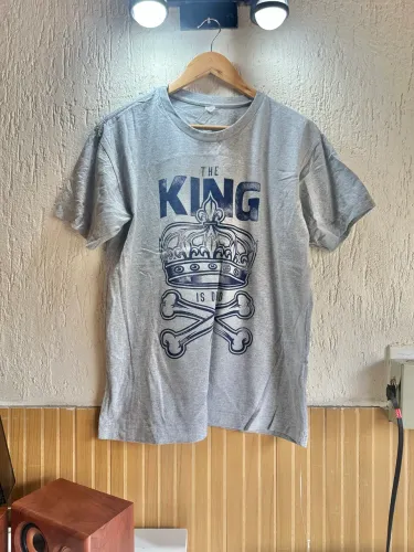 Camiseta King Cinza G