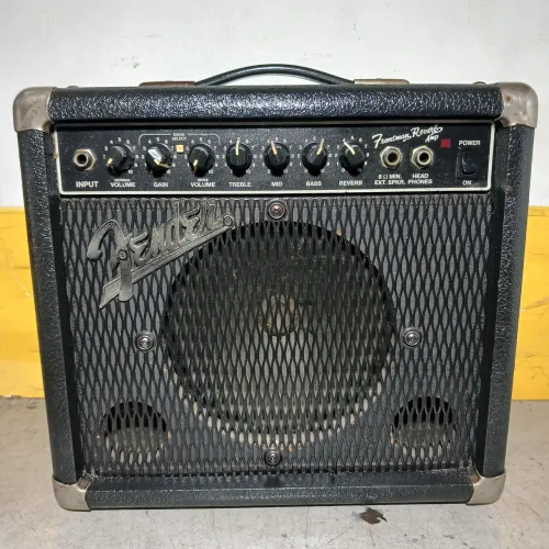 Amplificador de guitarra Fender