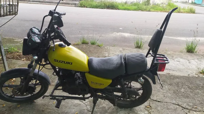 Suzuki intruder Customizada 