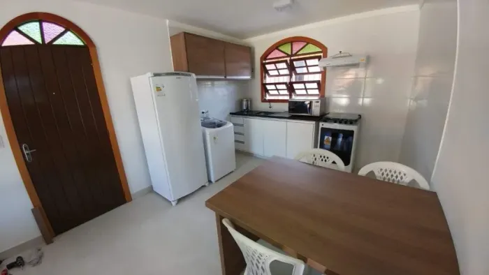 Apartamento de 02 Dormitórios em Canasvieiras - Aluguel Mensal