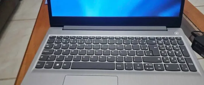 Notebook Lenovo i3