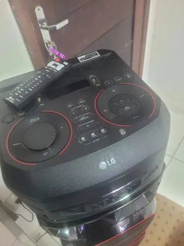 Torre LG XBOOM com documento original e com parcelamento