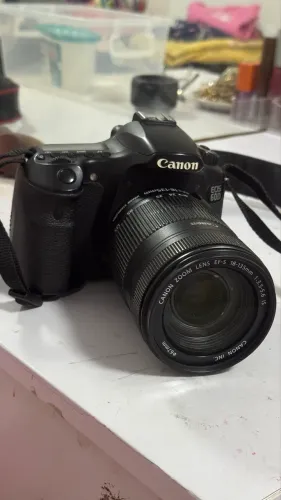 Canon 60D + Lente 18-135mm