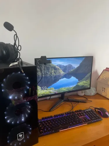 PC GAMER COMPLETO GTX 1050 TI + MONITOR AOC 24 + SETUP COMPELTO RGB