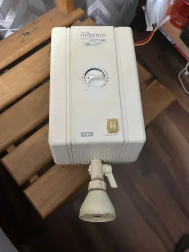 Ducha Fame Banho Máximo Pressurizado