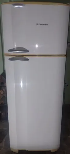 Geladeira Electrolux 438L Frost Free BRM 48 127V