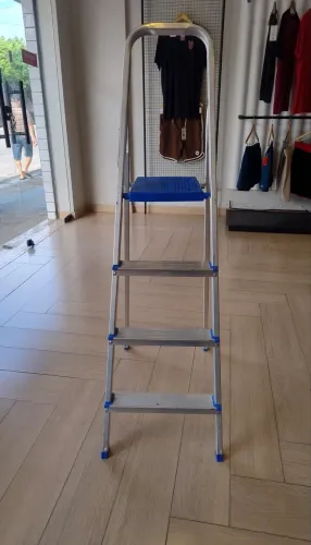 Escada MOR 4 degraus