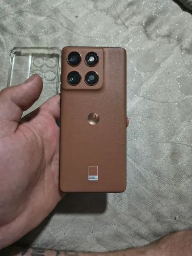 Edge 60 fusion 8 ram 256gb