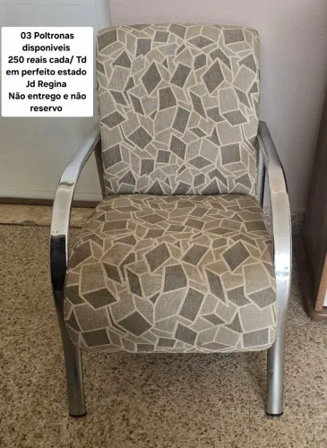 03 poltronas em perfeito estado , 250 cada