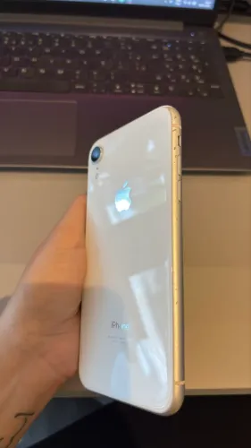 iPhone XR usado