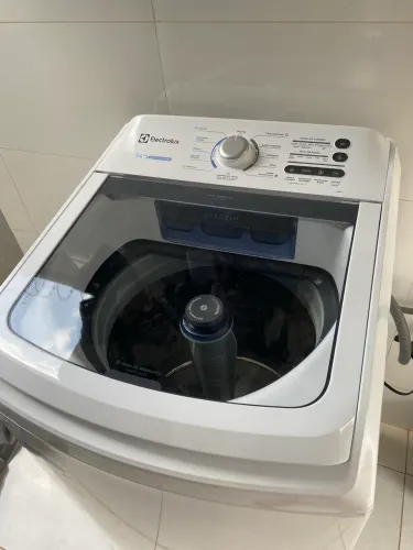 Máquina de lavar Electrolux 14kg