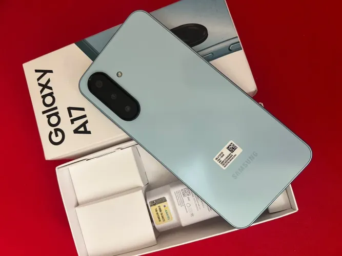 Vendendo celular galaxy A17 128gb novinho na caixa