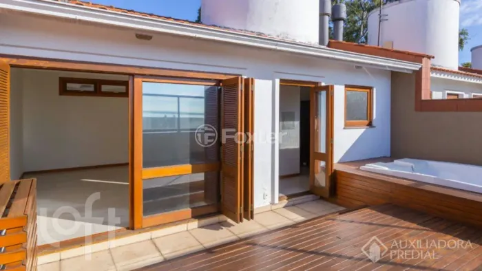 Casa em Condomínio à venda Avenida Taquary, Cristal - Porto Alegre