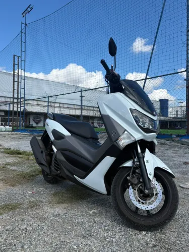 N Max 160 baixo km rodado
