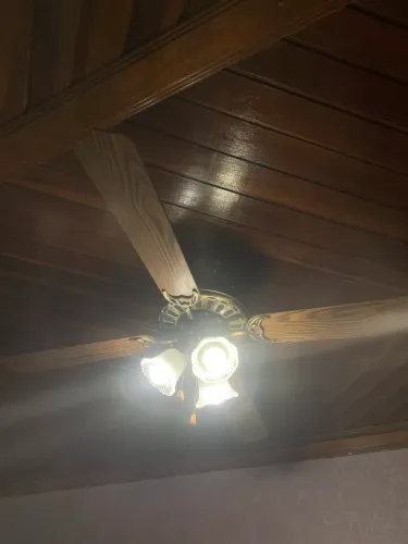 Ventilador de teto retrô