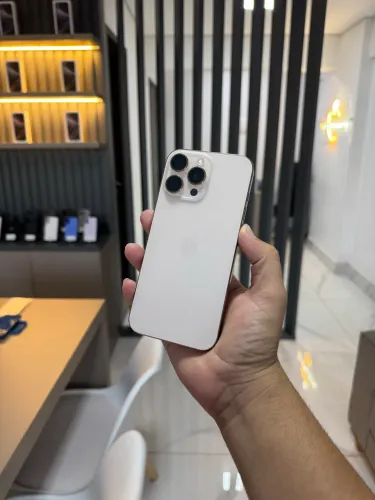 iPhone 16 pro max 256 gigas semi novos 