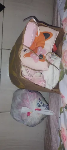 Roupas de bebê menina doação, com meias sapatinhos etc, Carapicuíba ou proximidades