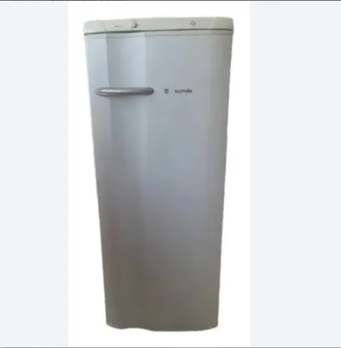Geladeira Electrolux RE26