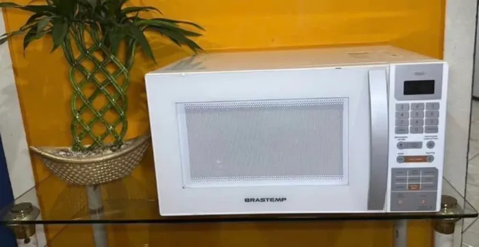 Microondas !!! IMPERDÍVEL !!! Brastemp 30 litros