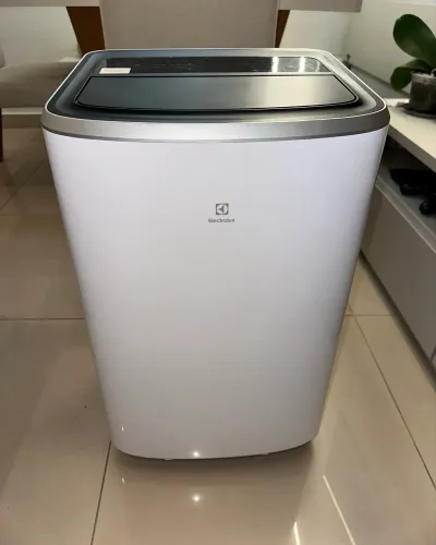 Ar-Condicionado Portátil Electrolux 12.000 BTUs Wi-Fi - SP12F